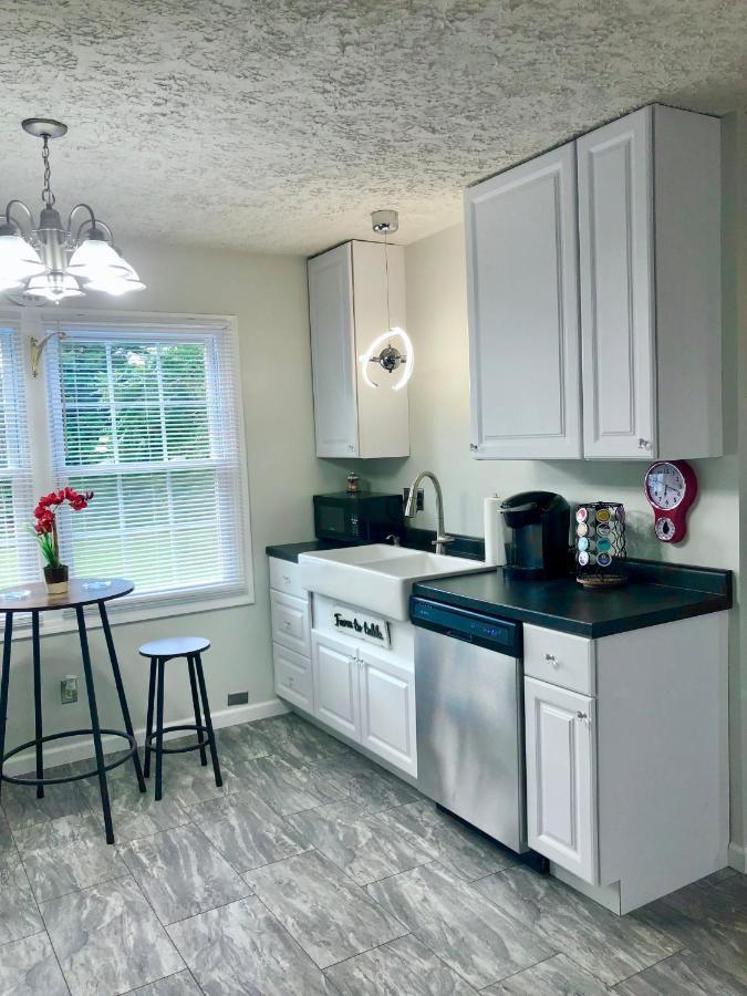 Trestle Creek Farm- Farmhouse Suite Bloomington Esterno foto